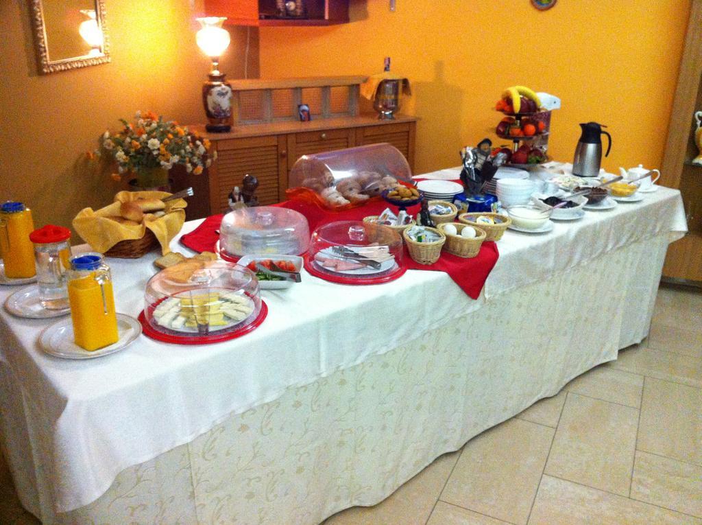 Stela Center